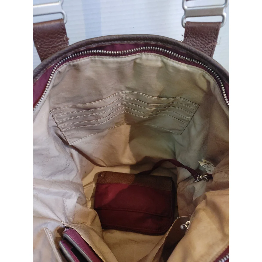 Baggallini Elena Travel Tote w. Wallet & Wristlet - Picture 10 of 10